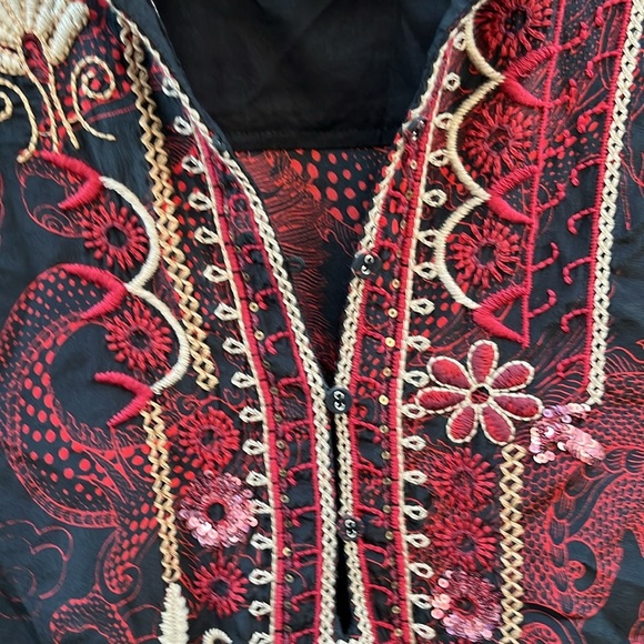 Johnny Was Belina Tunic Large Black Red Silk Embroidered Sequin Blouse Dragon - Picture 8 of 16
